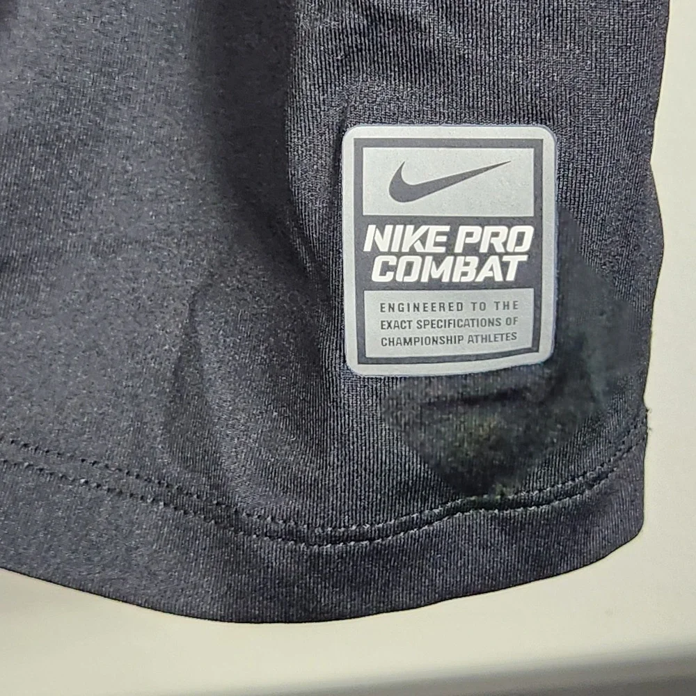 Nike Pro Combat Dri-FIT Shirt Mens Medium Black Long Sleeve Fitted Athletic 3264
